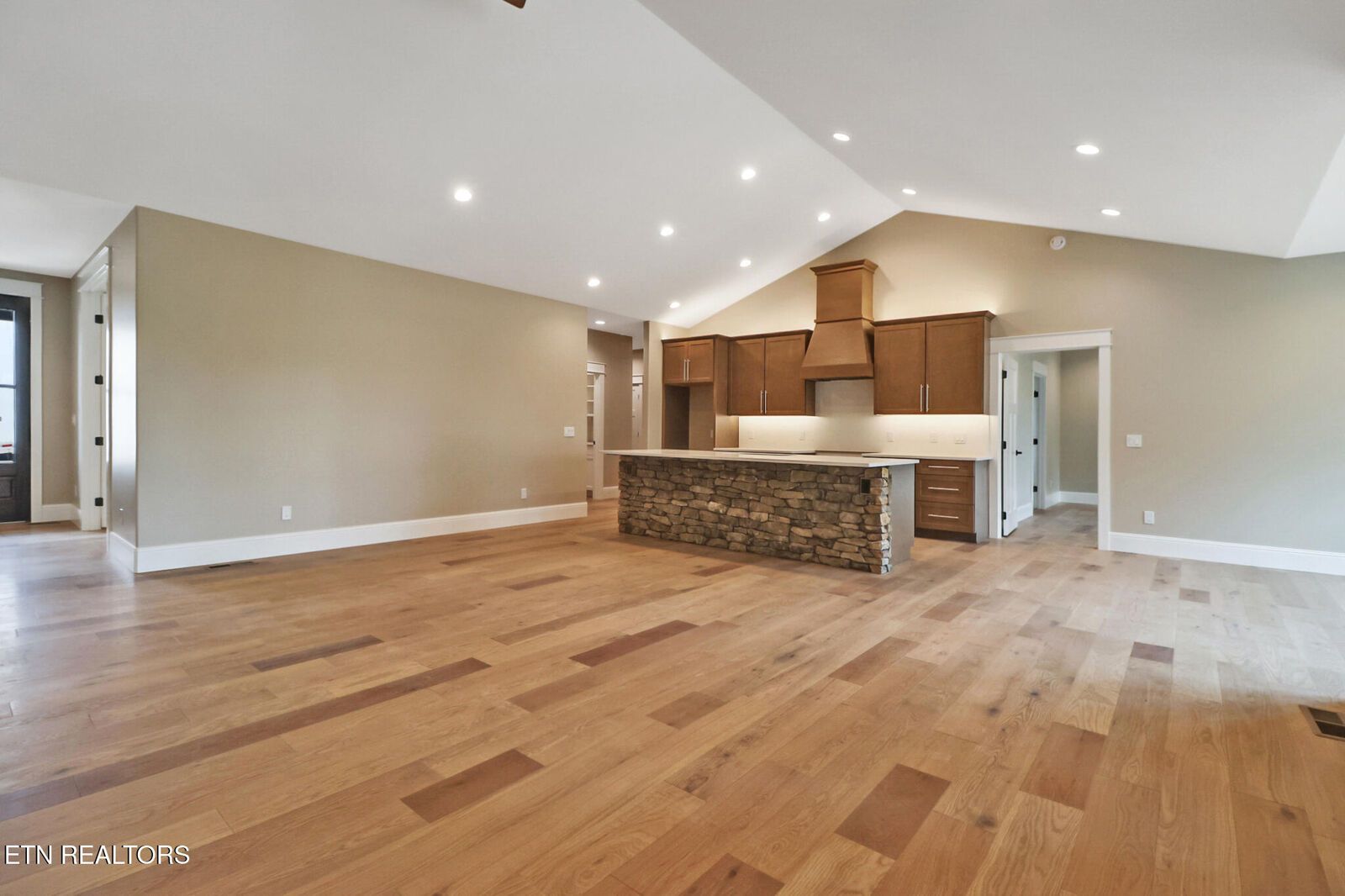 Property Photo:  5843 Dunbar Rd  TN 38572