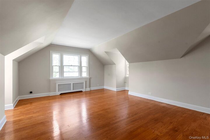 Property Photo:  47 Brookfield Place  NY 10570 
