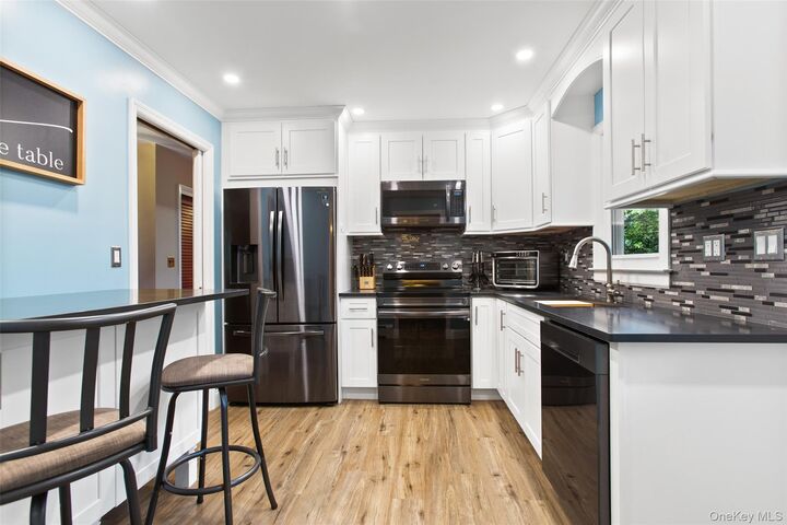 Property Photo:  5 High Street  NY 10507 