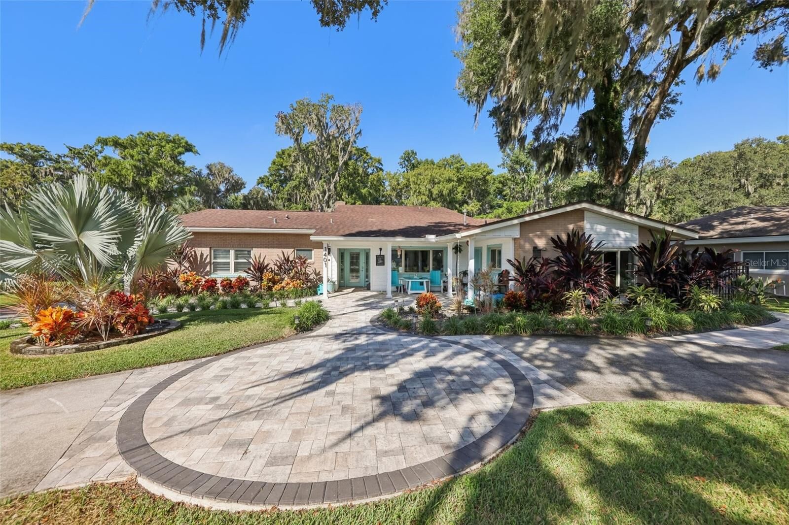 Property Photo: 1401 S 9th Street FL 34748