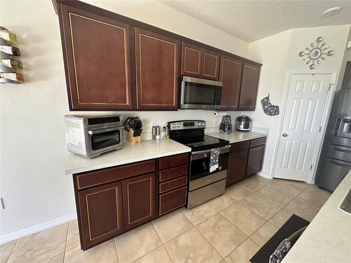 Property Photo: 446 Citrus Isle Loop FL 33837