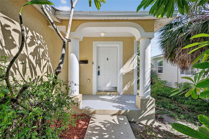 Property Photo:  3941 9th Avenue N  FL 33713 