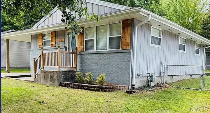 Property Photo:  1737 Northwoods Court  MO 63701 
