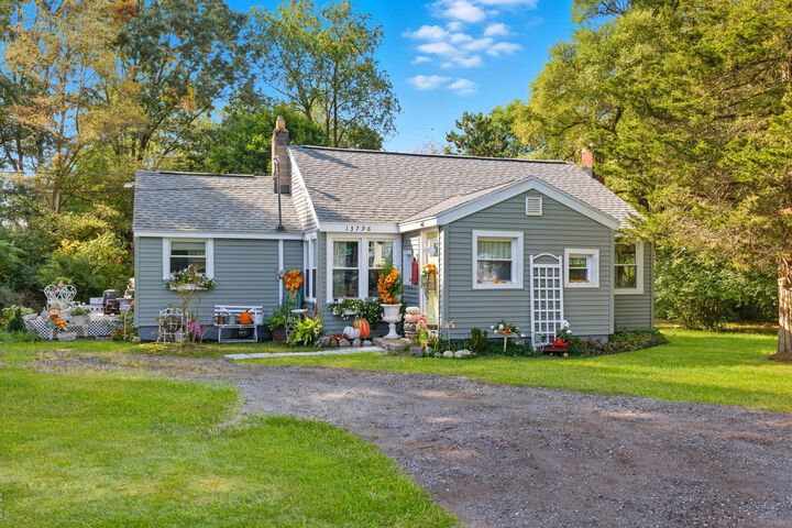 Property Photo:  13796 Macclain Street NE  MI 49326 