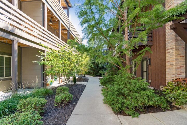 Property Photo:  2026 Celadon Drive NE  MI 49525 