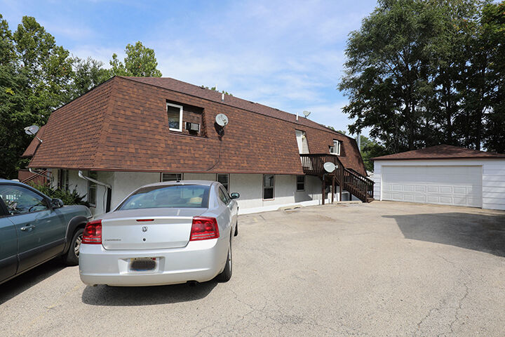 Property Photo: 4 Peale Street IL 60433