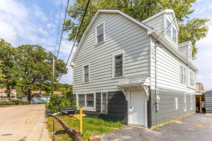 Property Photo:  163 Eagle Point Road 1  IL 60020 