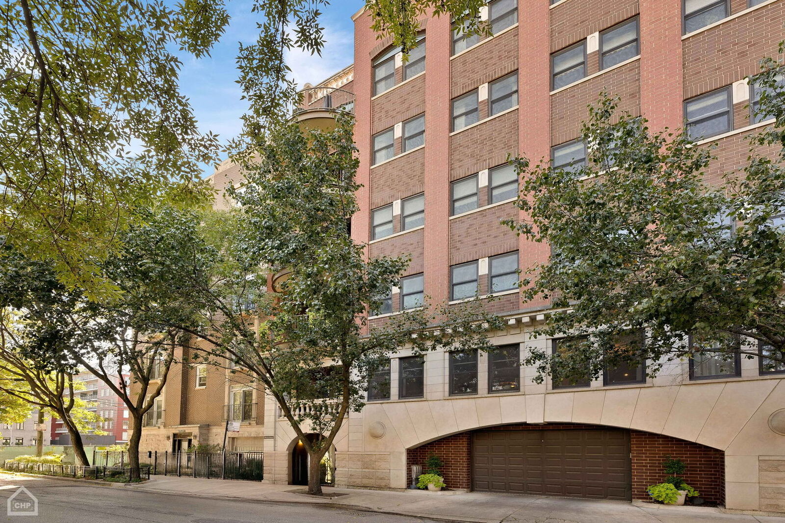 Property Photo: 1426 N Orleans Street 203 IL 60610