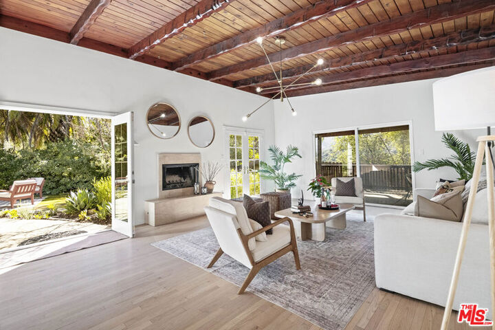 Property Photo:  1128 Canyon Trail  CA 90290 