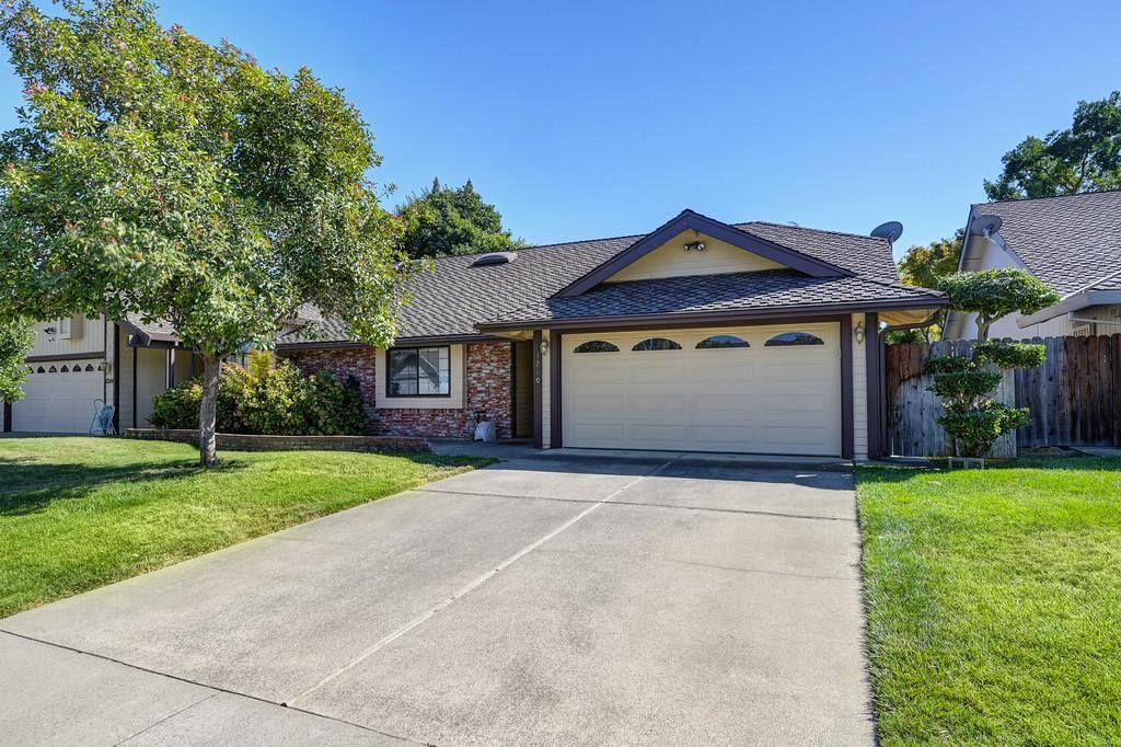 Property Photo:  1210 Cedar Tree Way  CA 95831 