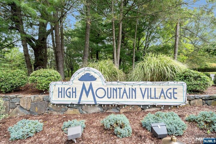 Property Photo:  39 Tanager Court  NJ 07470 