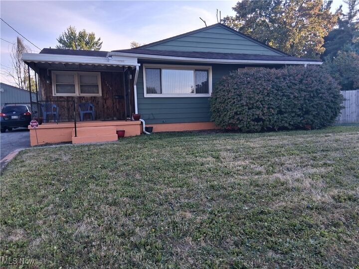 2879 Linda Drive NW  Warren OH 44485 photo