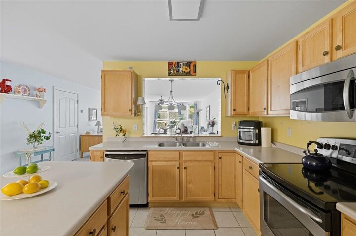 Property Photo:  45 Claire Pointe Road  VT 05408 