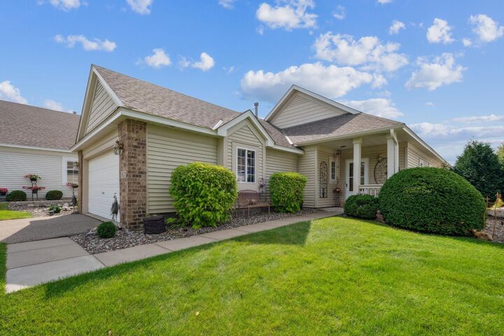 17625 43rd Avenue N  Plymouth MN 55446 photo