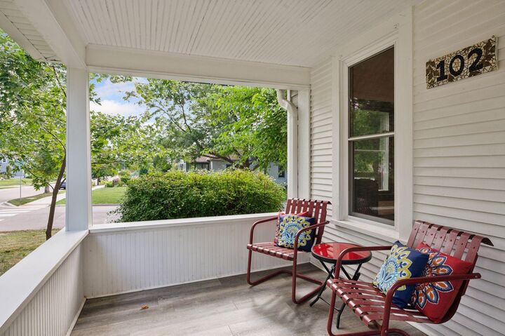 Property Photo:  102 16th Avenue N  MN 55343 