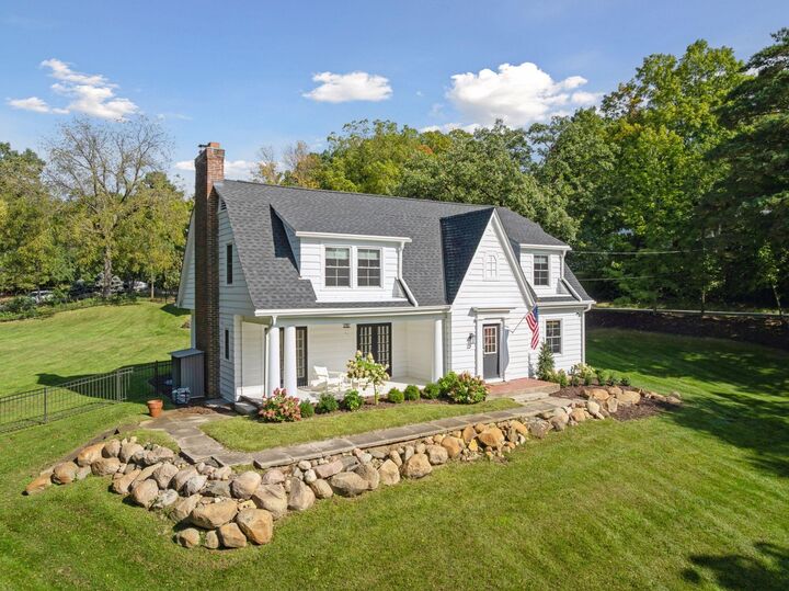 Property Photo:  5350 Saint Albans Bay Road  MN 55331 