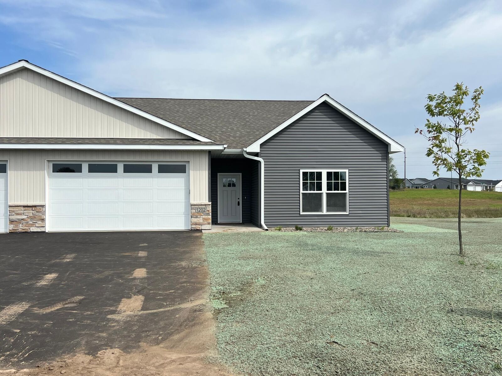 Property Photo: 1202 Poppy Court WI 54017