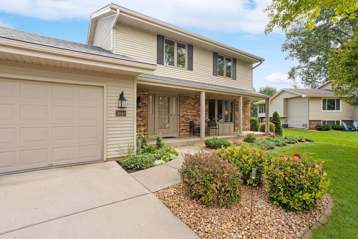 Property Photo:  3040 Oakview Lane N  MN 55441 