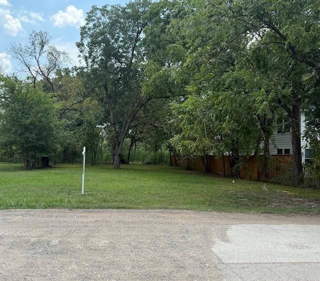 Property Photo:  701 N Neal Street  TX 75428 