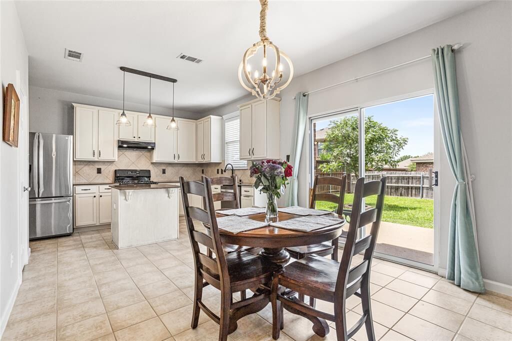 Property Photo:  485 Hunters Ridge Drive  TX 75454 