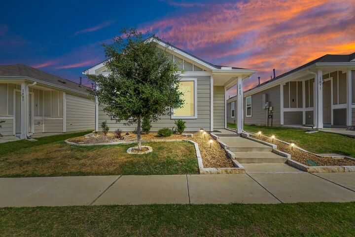 Property Photo: 1485 Sterling Way TX 75125