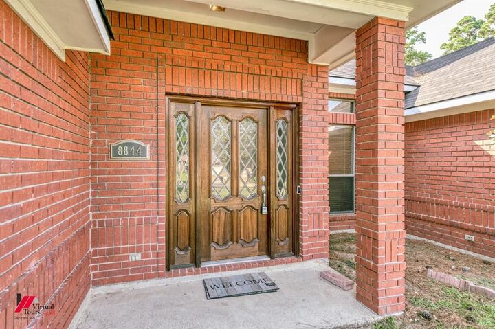 Property Photo:  8844 Chadwick Drive  LA 71129