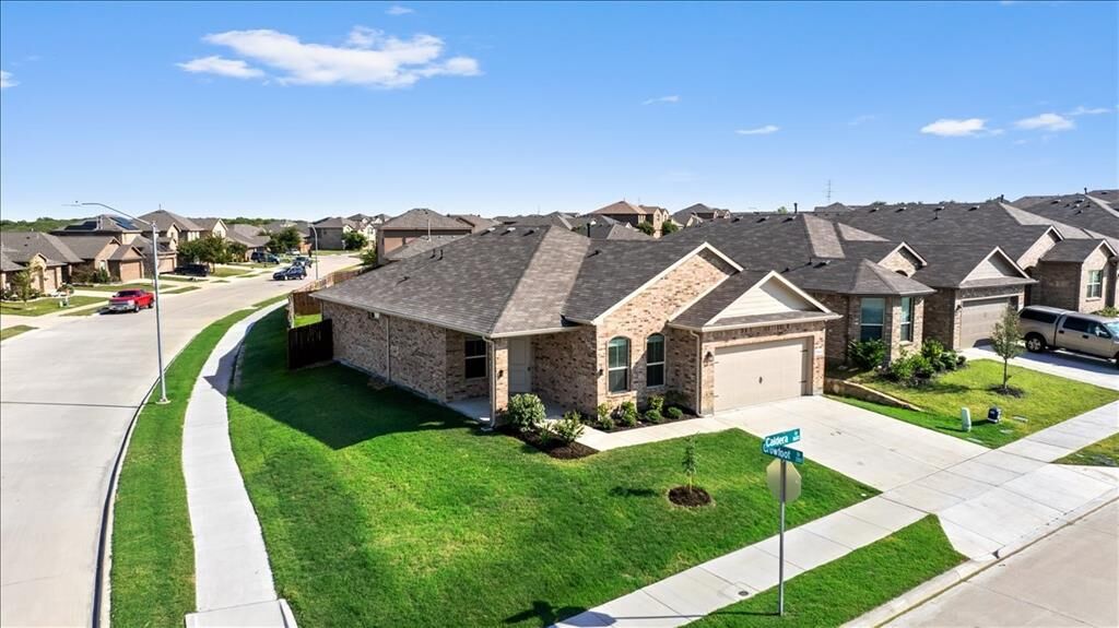 Property Photo: 8640 Caldera Lane TX 76131