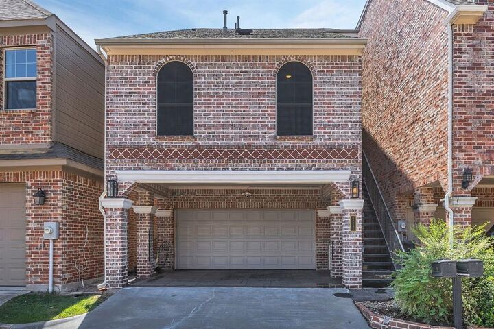 Property Photo:  18231 Frankford Lakes Circle  TX 75252 