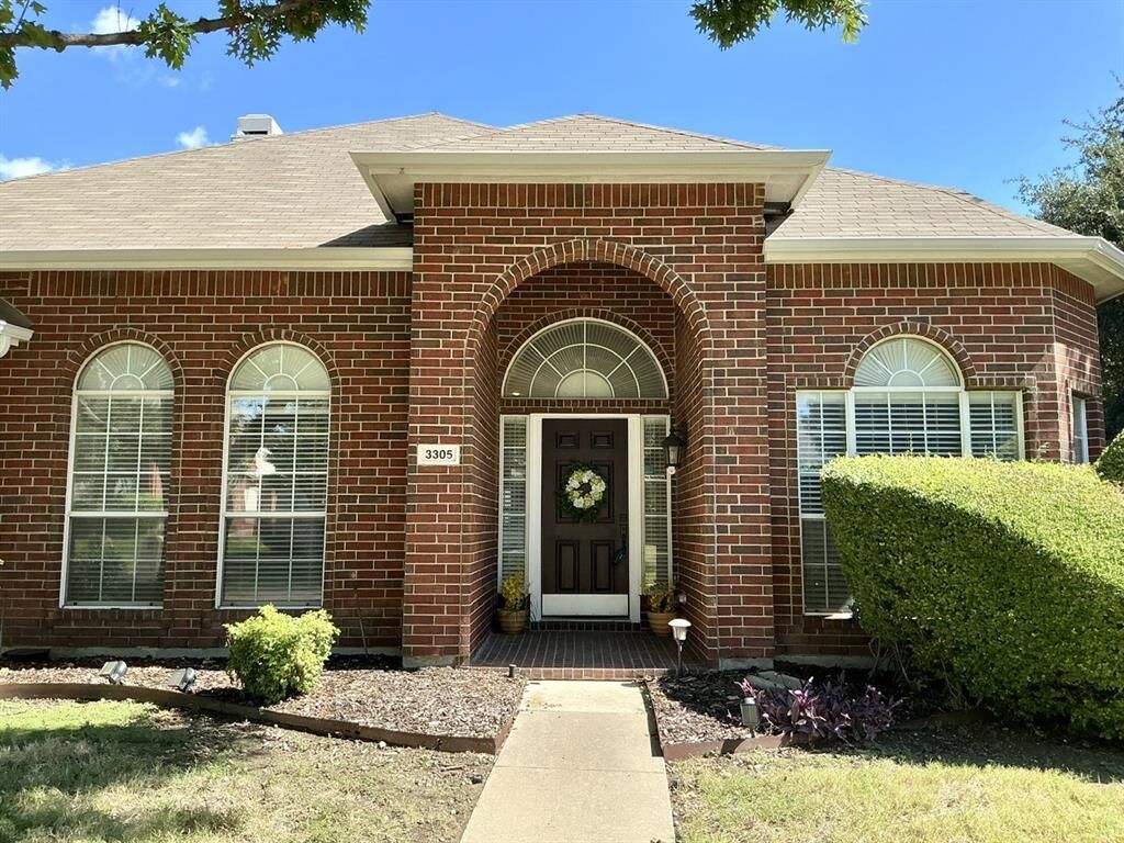 Property Photo: 3305 Saint Pierre TX 75070