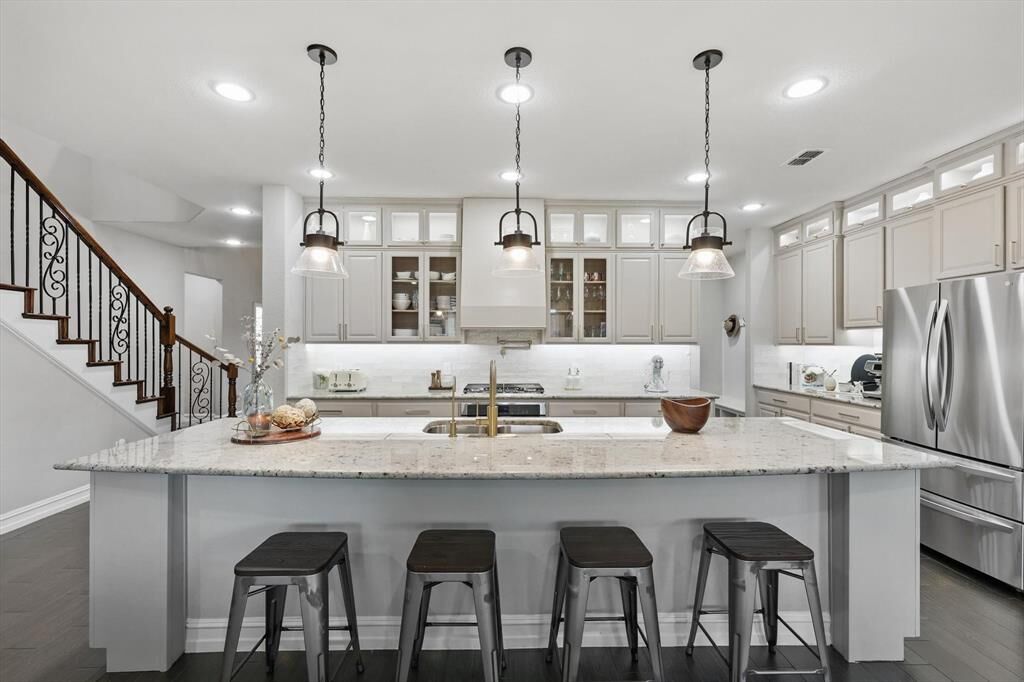 Property Photo: 1146 Berrydale Drive TX 76226