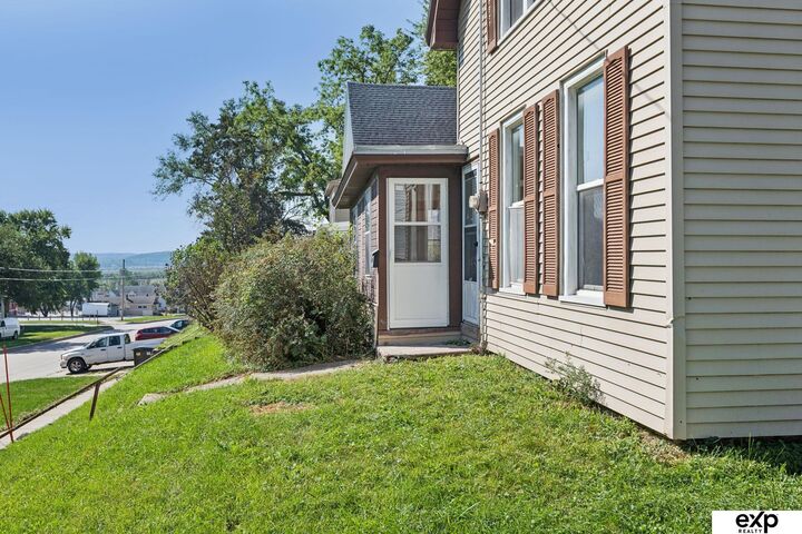 Property Photo:  321 N 6th Street  IA 51555 