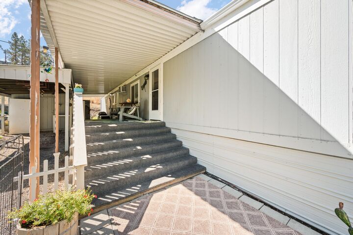 Property Photo: 3260 NW O Neil Highway Unit 2 OR 97754