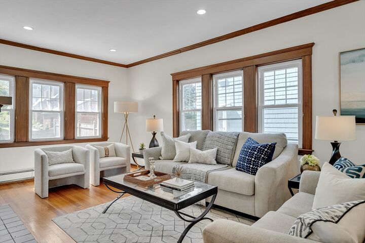 Property Photo:  62 Florence Rd  MA 02453 