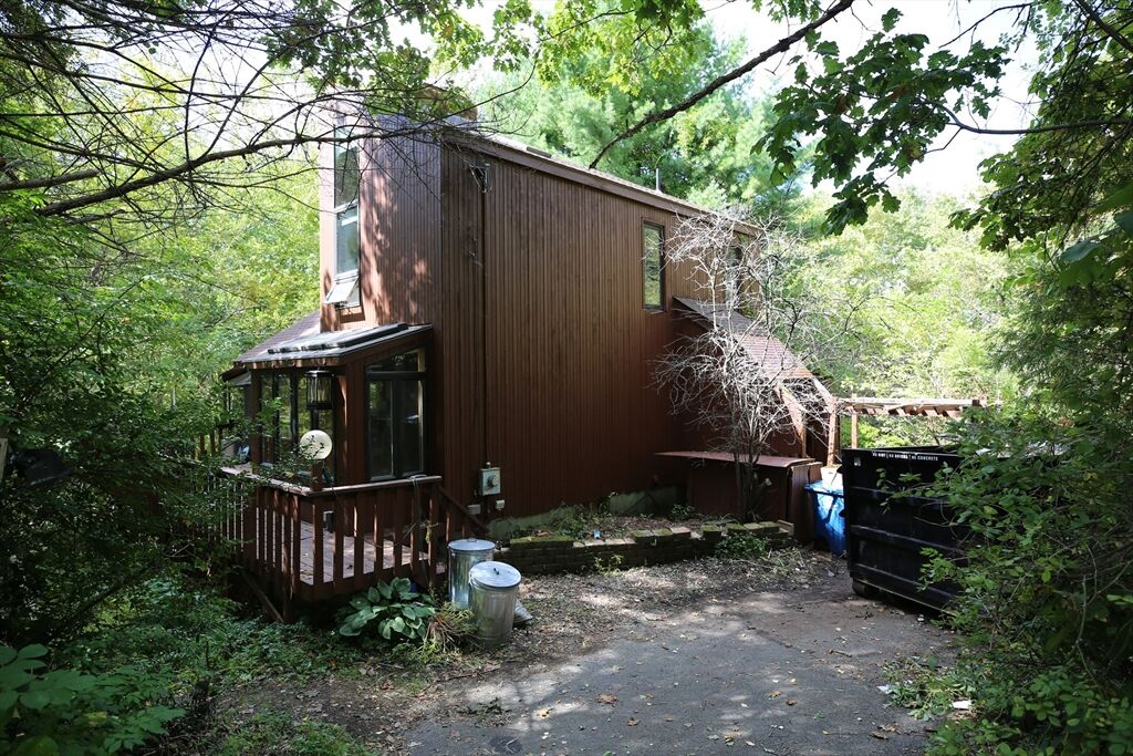 Property Photo:  190 Dunhamtown Palmer Rd  MA 01010 