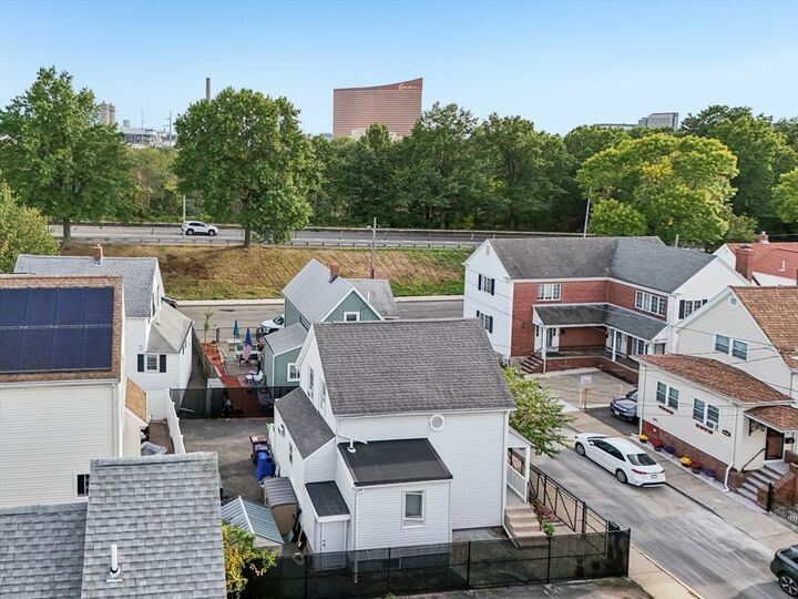 Property Photo:  7 Montrose St  MA 02149 