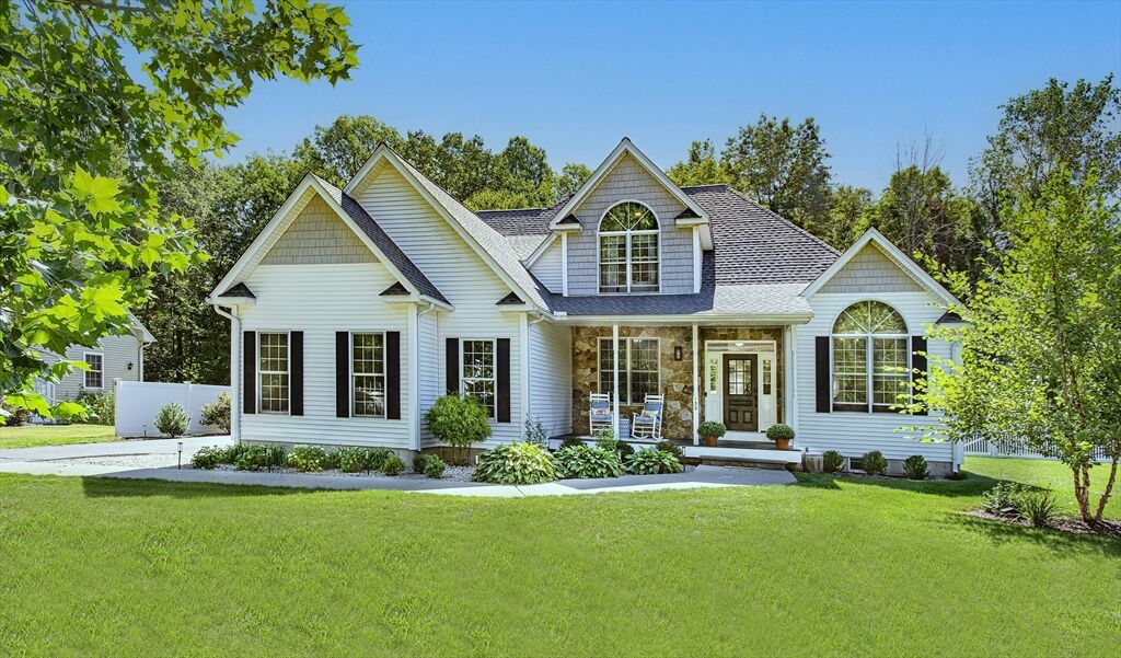 Property Photo:  133 Cardinal Way  MA 01062 