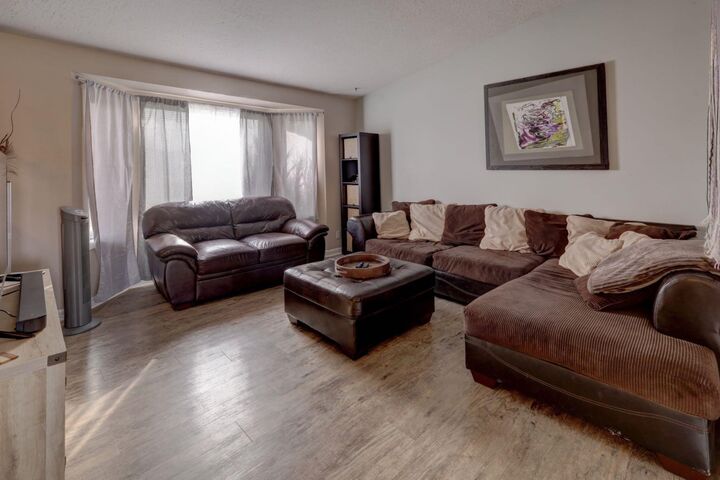Property Photo:  106 Aerial Crescent  AB T0J 0Y9 