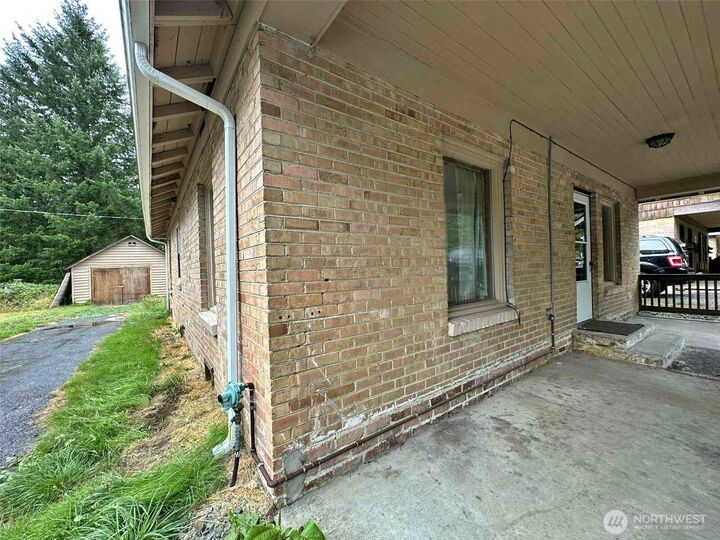 Property Photo:  687  State Route 7  WA 98356 