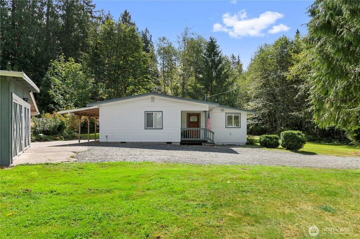 2727  Middle Shore Road  Snohomish WA 98290 photo