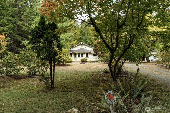 Property Photo: 3323 Dorothy'S Lane WA 98236