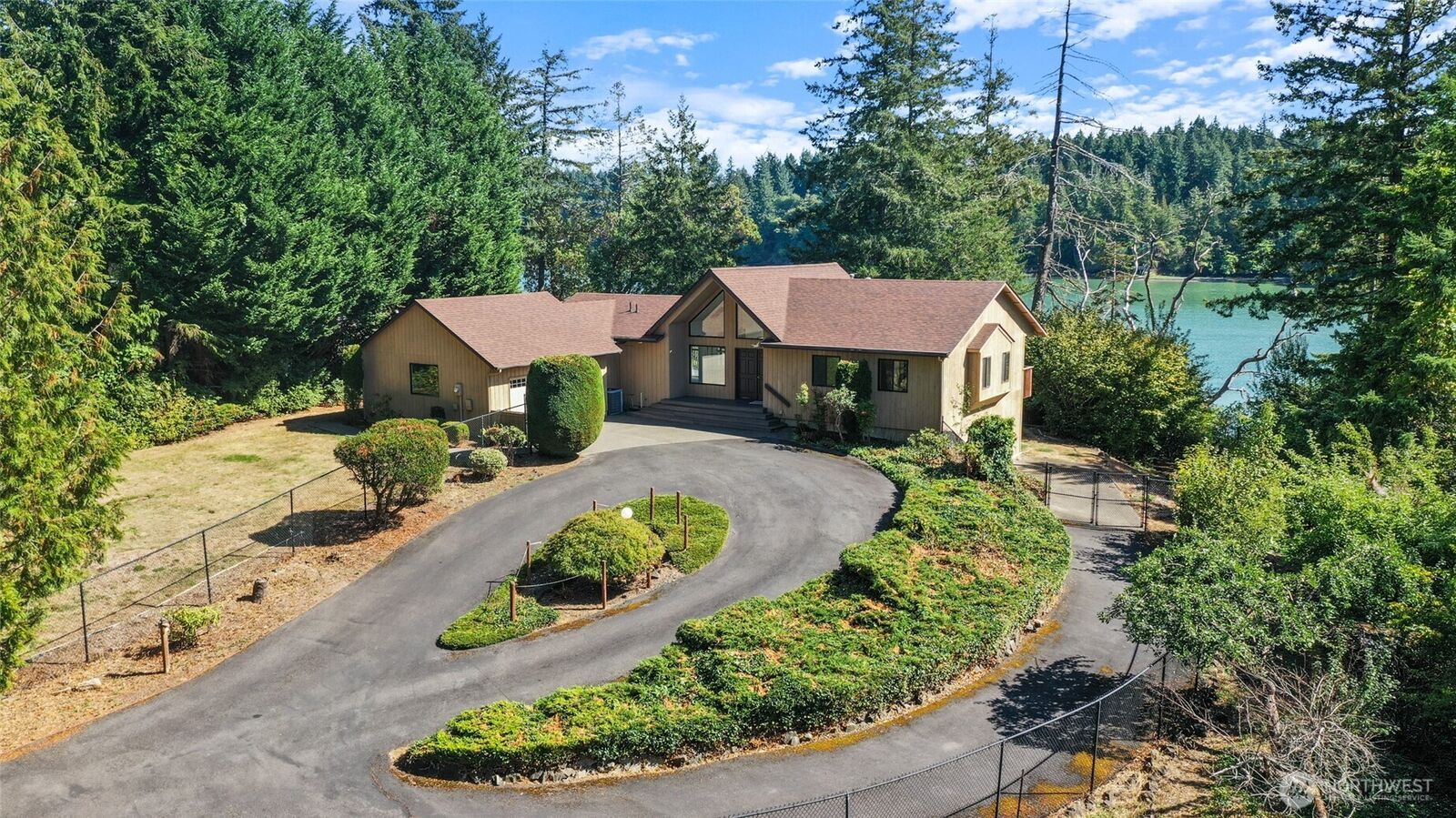 Property Photo: 7922 Ellison Lp NW WA 98502