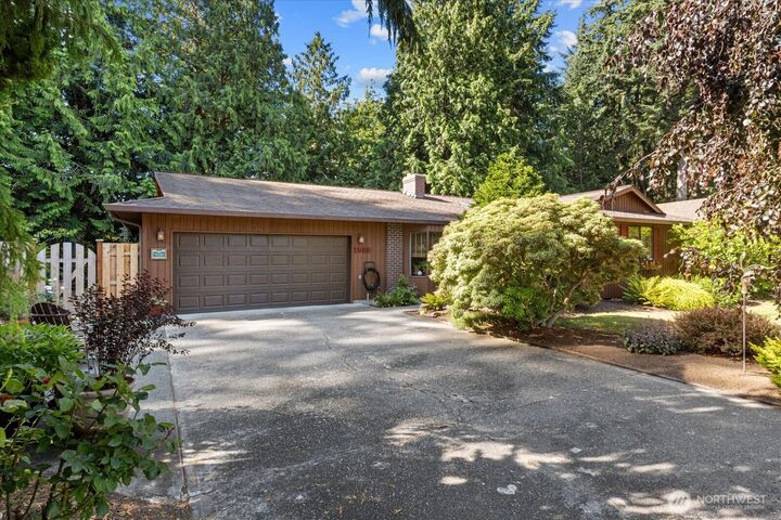 Property Photo:  2606  81st Place SE  WA 98203 