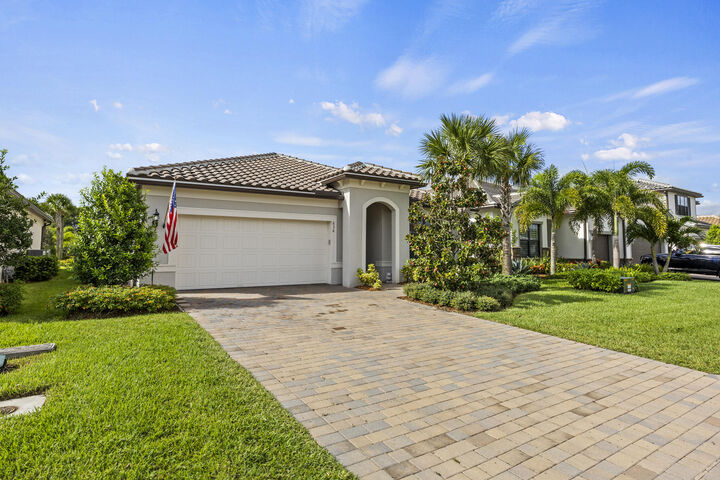 636 SE Boboli Way  Port Saint Lucie FL 34984 photo