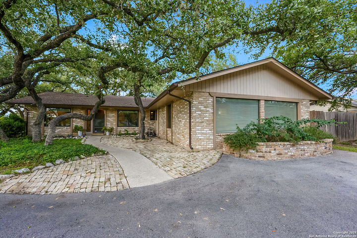 525 Fleetwood  Hollywood Park TX 78232 photo