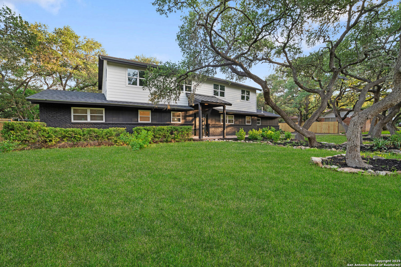 Property Photo:  408 Meadowbrook  TX 78232 