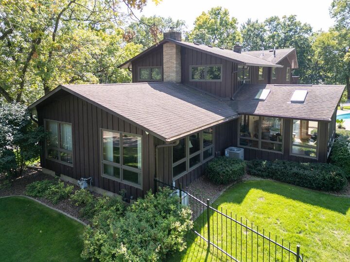 2329 Summit Drive  Janesville WI 53548 photo