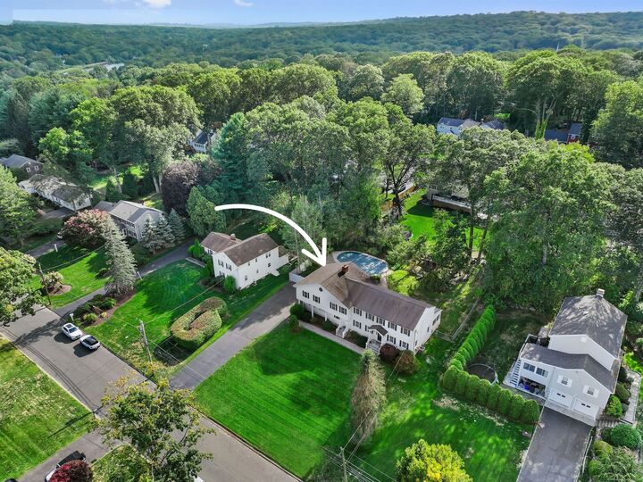 Property Photo:  37 Lamplighter Lane  CT 06825 