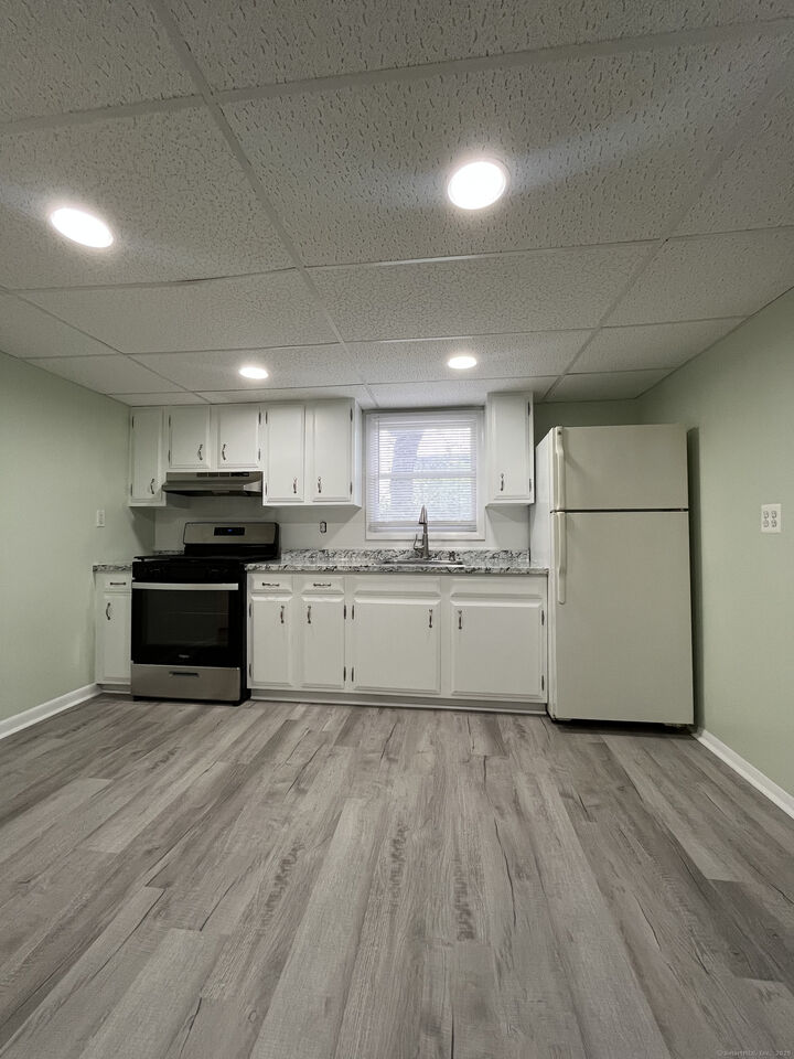 Property Photo:  19 Ferris Avenue 3  CT 06854 