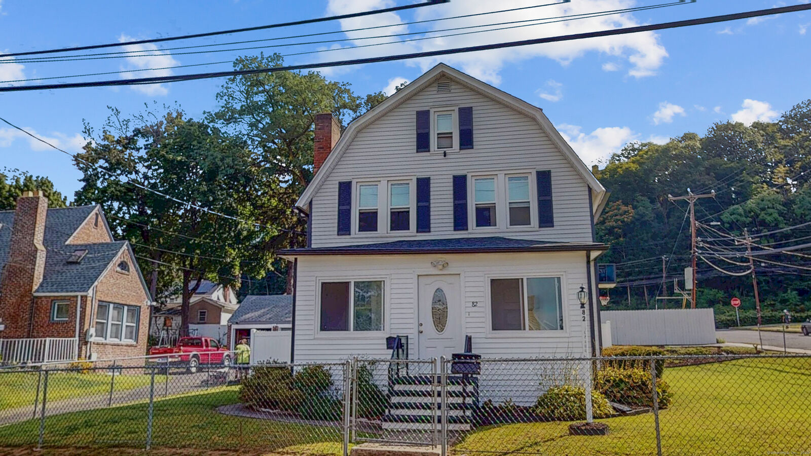 Property Photo:  82 Nepaug Street  CT 06106 