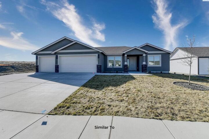 612 Grapevine St  Grandview WA 98930 photo